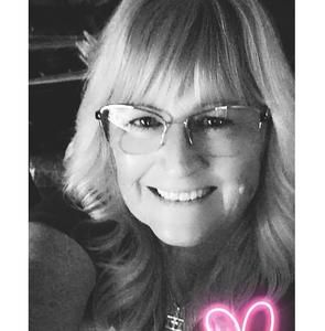 Meet your Posher, Vickie